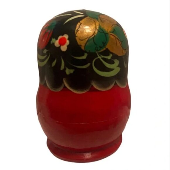 EUC 5-Piece Set Nesting Dolls with Strawberry Design (BN8-104) - Picture 9 of 14